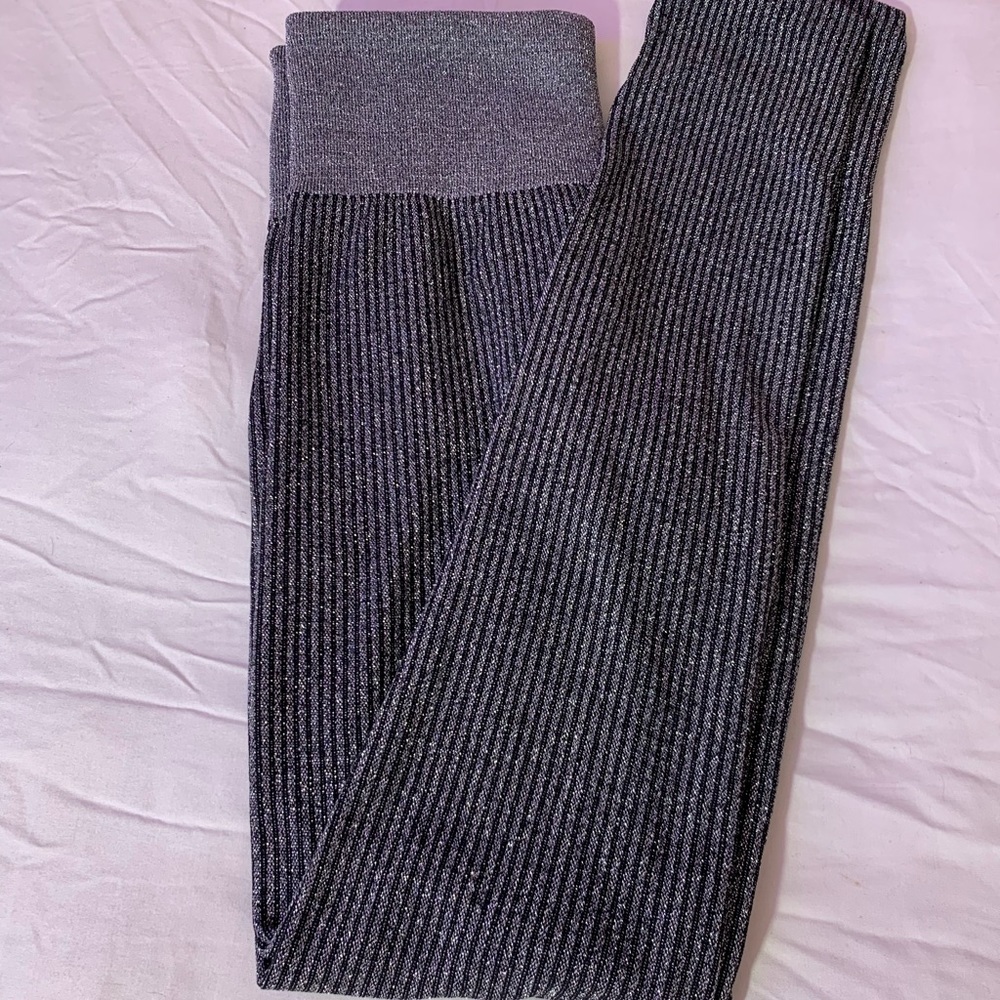 Grey leggings